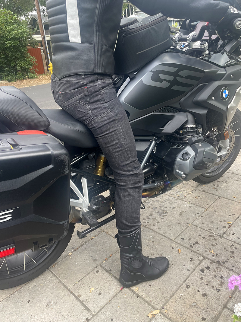 These Dainese jeans are the slim and skinny version which tuck easily into a riding boot or shoe.