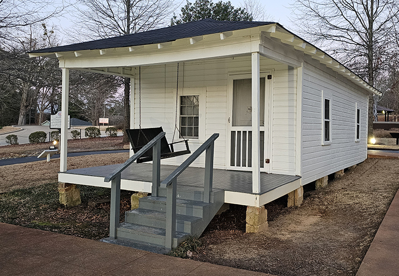 tupelo elvis birthplace