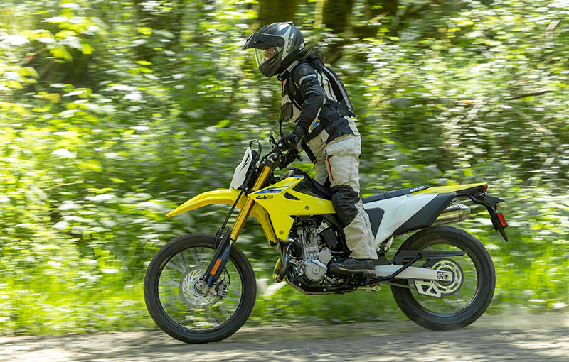 02 suz 2track ride stand up 2 Suzuki DR-Z woman rider