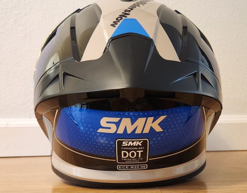 07 rearvent rear vent on smk helmet