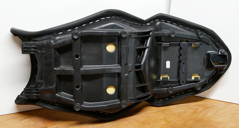 2-stock-underside stock bmw s 1000 xr seat
