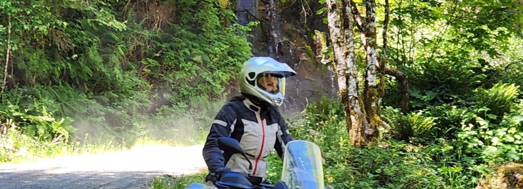 sarah riding in xd-5