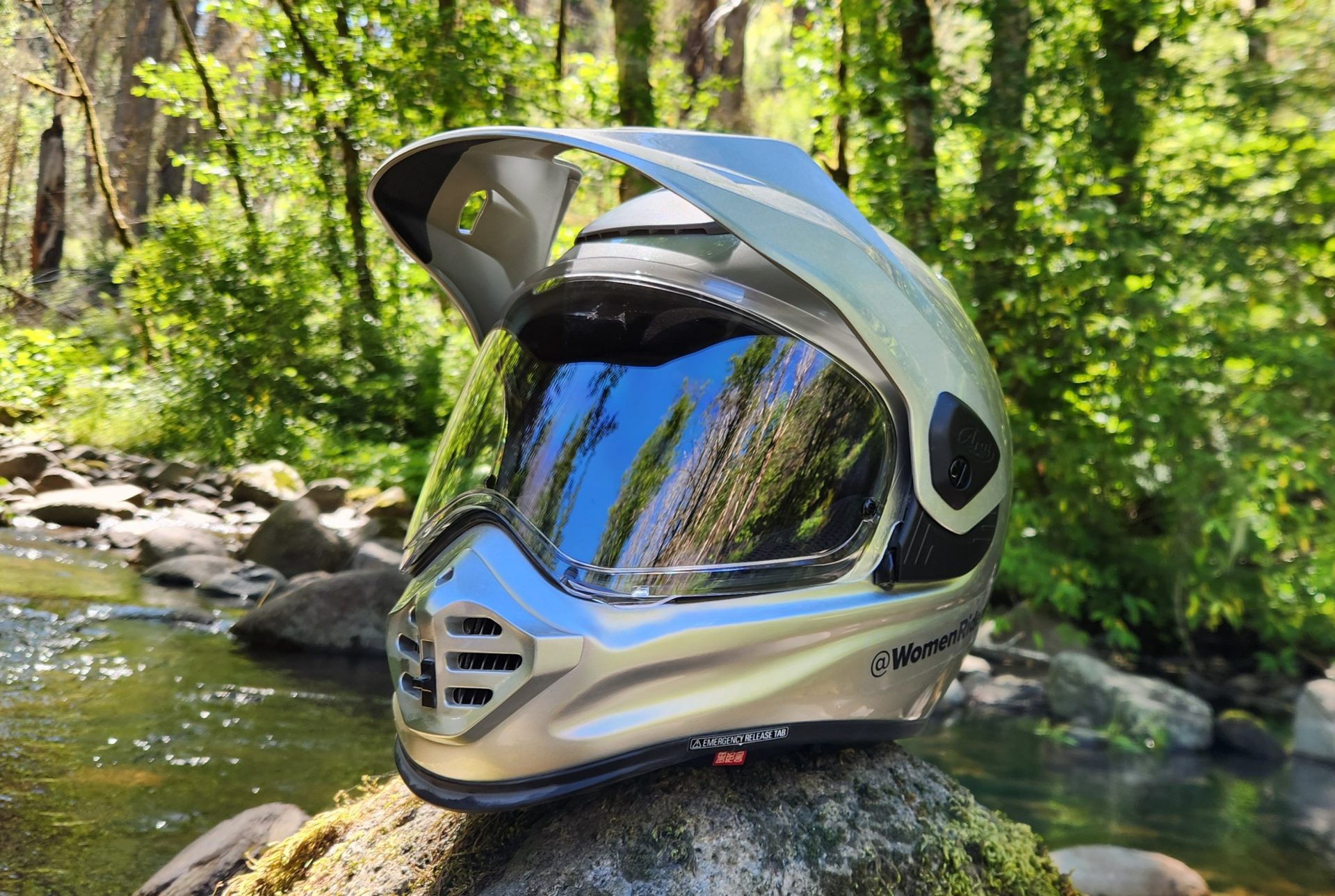 08 glamour shot xd-5 If you ride both pavement and dirt—or dream of riding from one to the other in a single day—the XD-5 is a helmet that will keep up with your spirit of exploration. At almost $900, it’s premium-priced, but offers premium performance, durability, and craftsmanship in return. (photo by Jeremie Sloan)