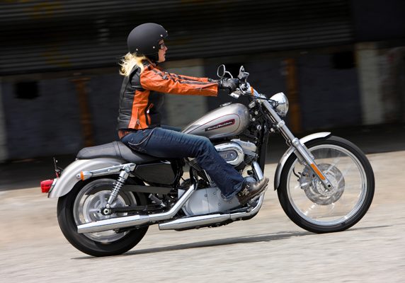Harley-Davidson Sportster Low 883
(discontinued in 2011)